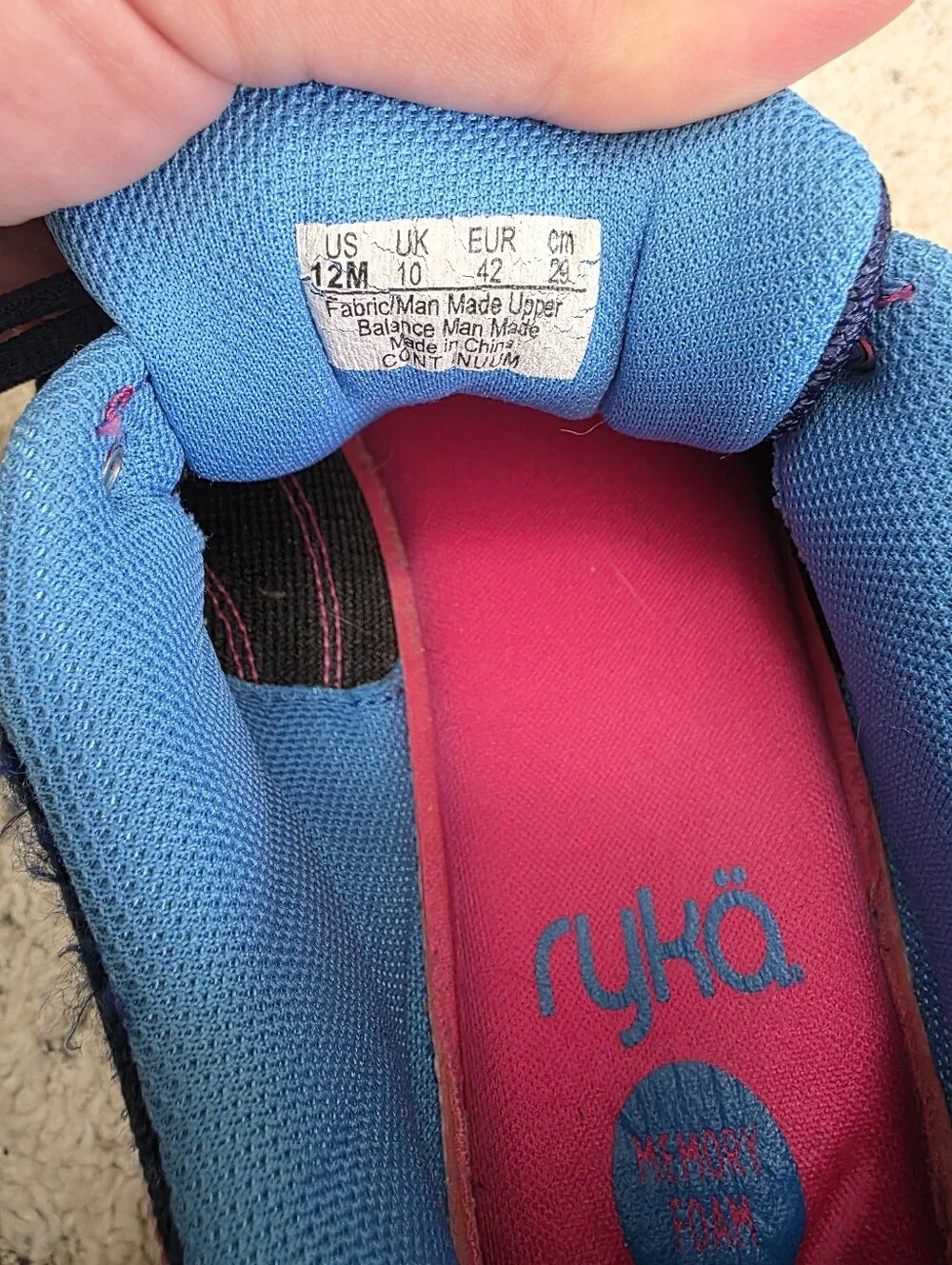 Women’s Ryka Size 12 Navy Athletic Sneakers with Pink Stitching and Aqua Lining